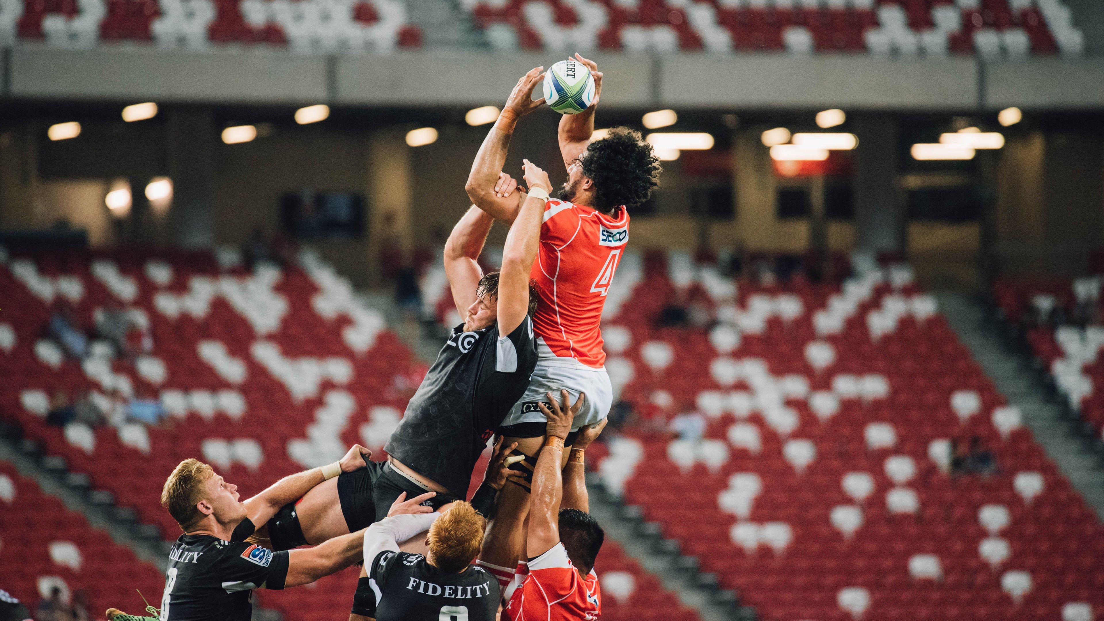 冰雪运动热潮席卷全国，各地掀起冬季健身新时尚