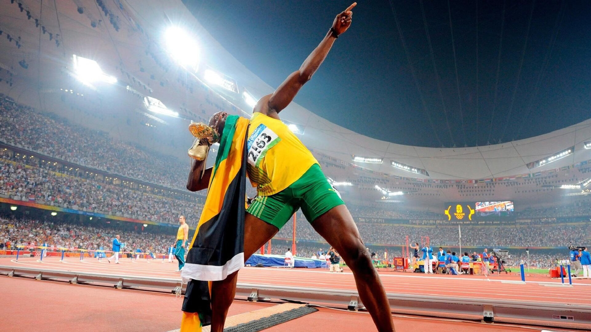 开云官网|全国田径锦标赛跳远项目激烈角逐 新星闪耀创赛季最佳成绩